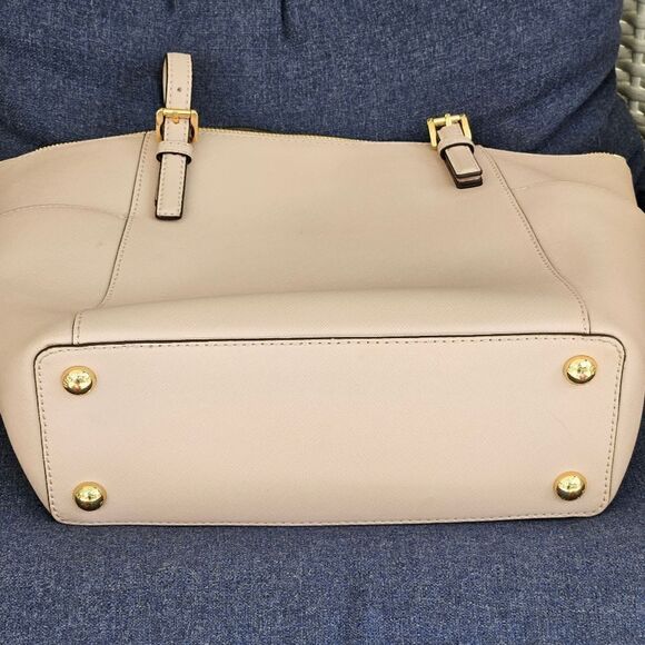 PRICE REDUCED!!EUC, Michael Kors bag in dusty rose - Picture 3 of 7